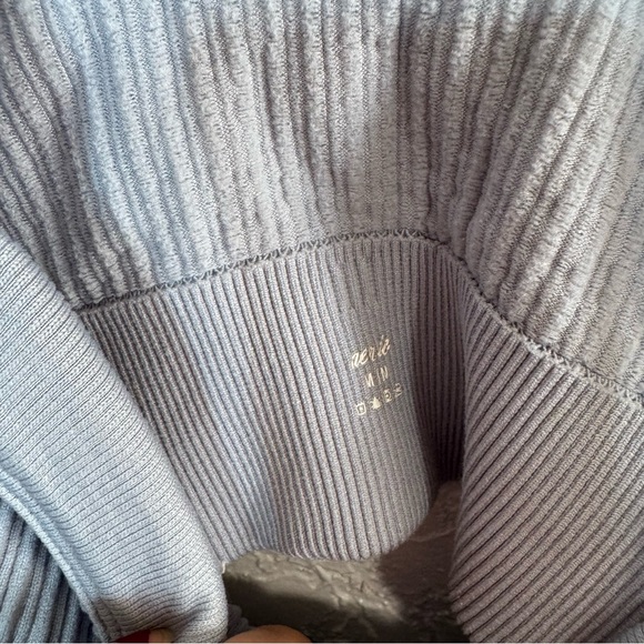 Aerie | Medium ribbed seamless crop top - Picture 2 of 3